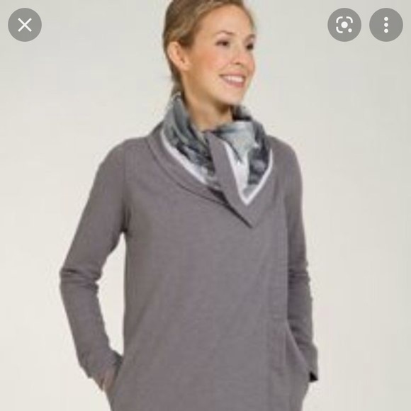 Lululemon Savasana Wrap - Picture 1 of 4